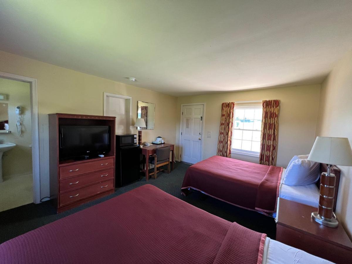 Relax Inn By Oyo Natural Bridge I-81 Esterno foto