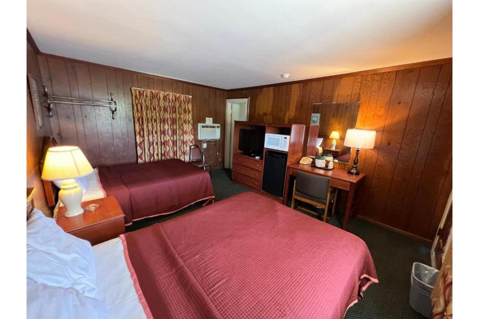 Relax Inn By Oyo Natural Bridge I-81 Esterno foto