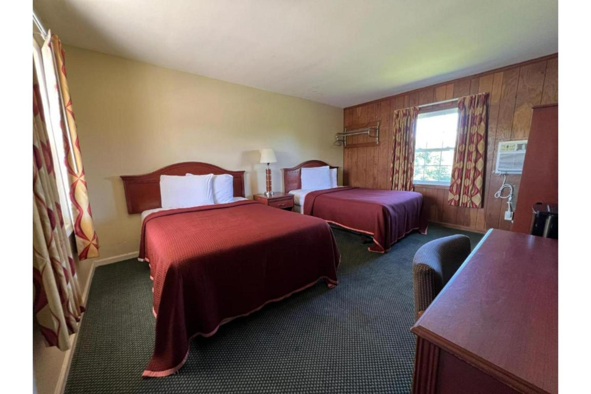 Relax Inn By Oyo Natural Bridge I-81 Esterno foto