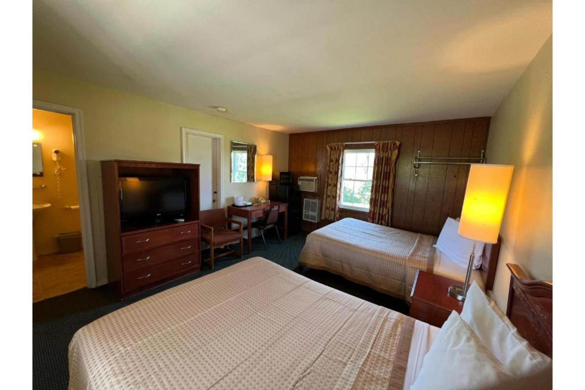 Relax Inn By Oyo Natural Bridge I-81 Esterno foto