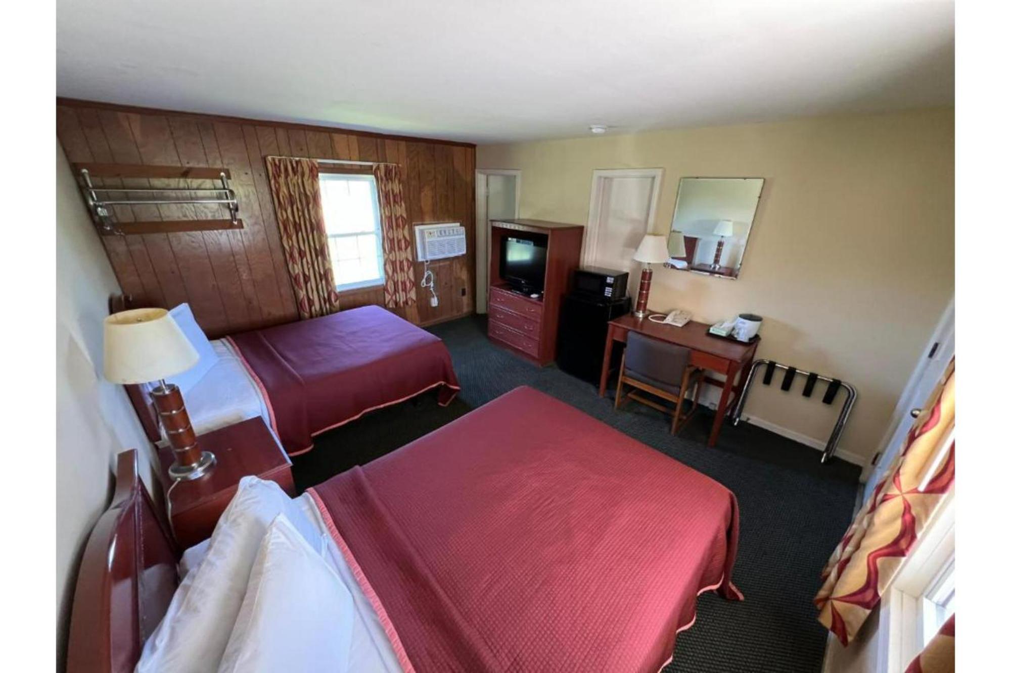 Relax Inn By Oyo Natural Bridge I-81 Esterno foto