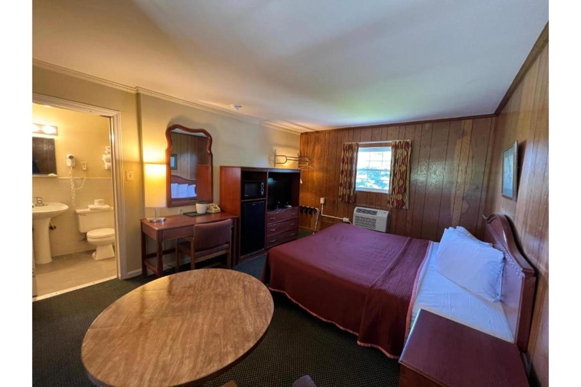 Relax Inn By Oyo Natural Bridge I-81 Esterno foto